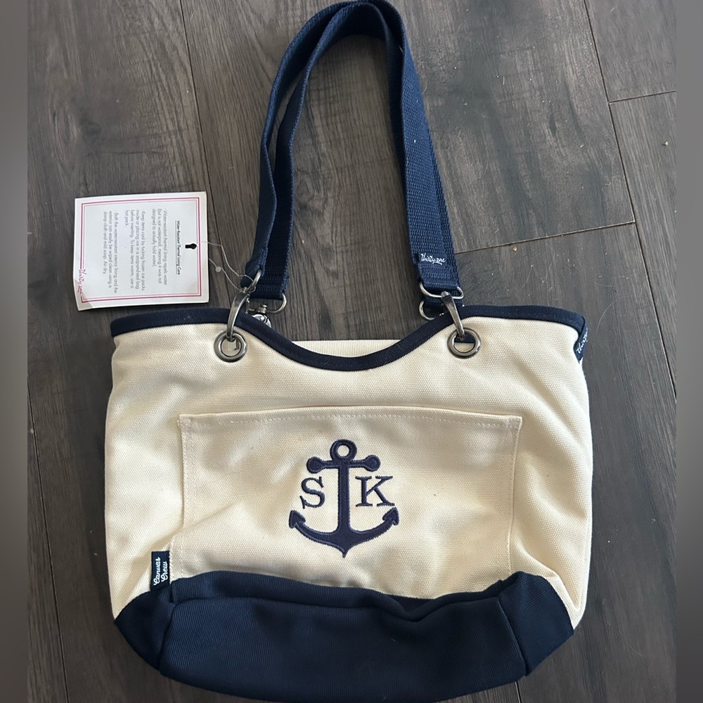THIRTY ONE gifts brand new lunch / thermal tote. Embossed with SK